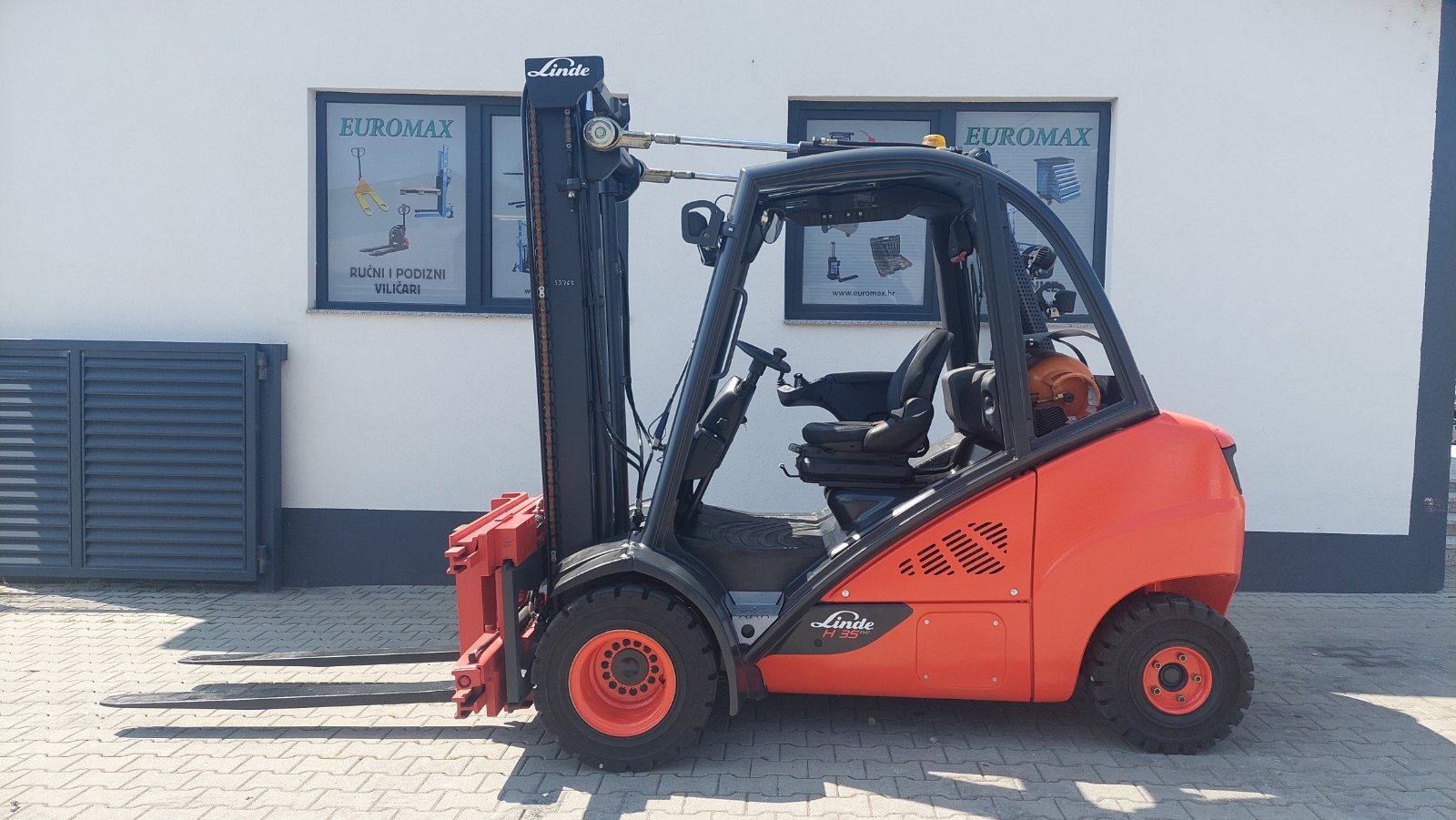 LINDE H35 T 2013.god, pozicioner vilica do 260 cm, TOP STANJE 6 Linde h35 t 2013 god pozicioner vilica 260 cm top stanje slika 252326845