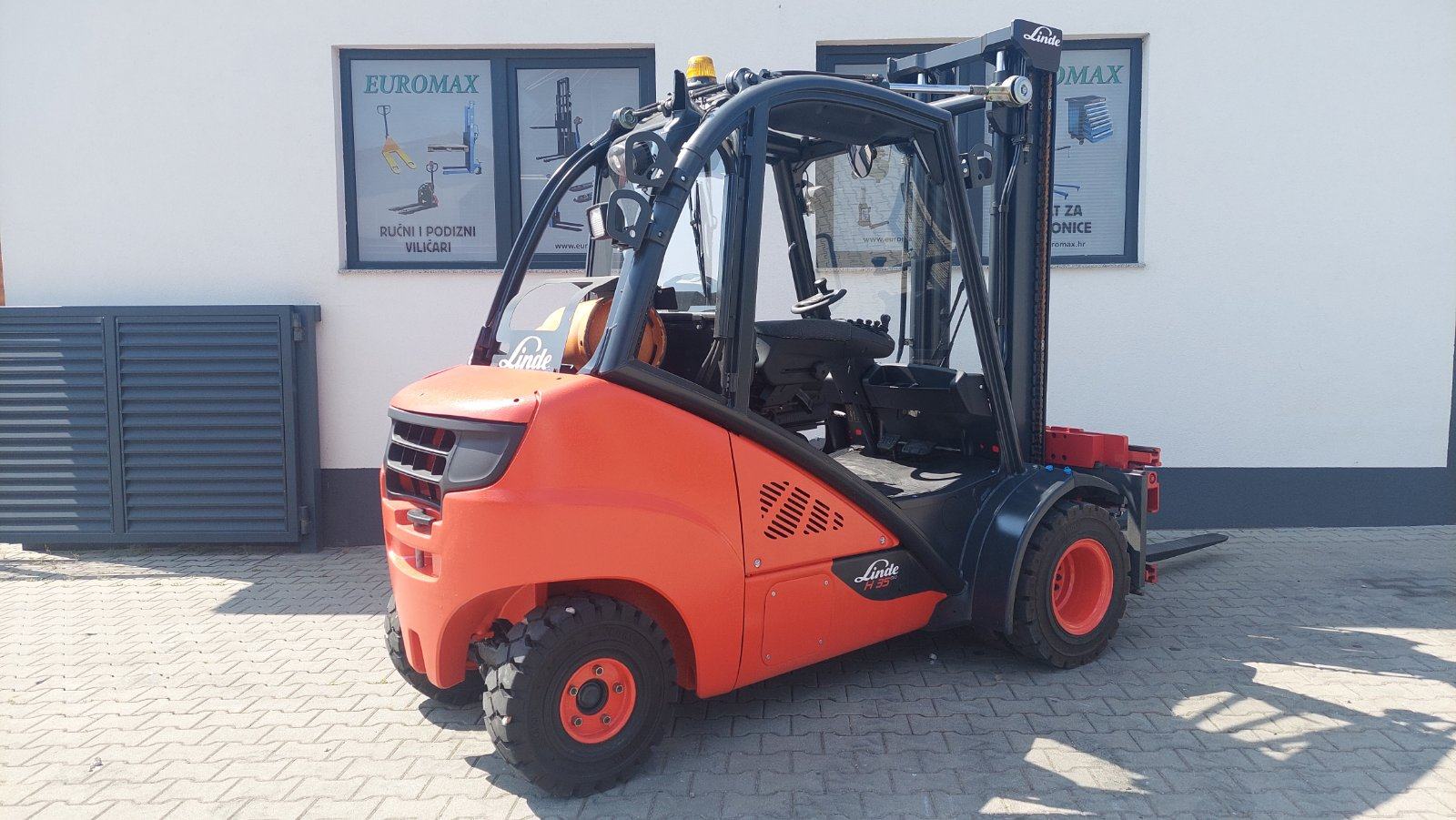 LINDE H35 T 2013.god, pozicioner vilica do 260 cm, TOP STANJE 4 Linde h35 t 2013 god pozicioner vilica 260 cm top stanje slika 252326847