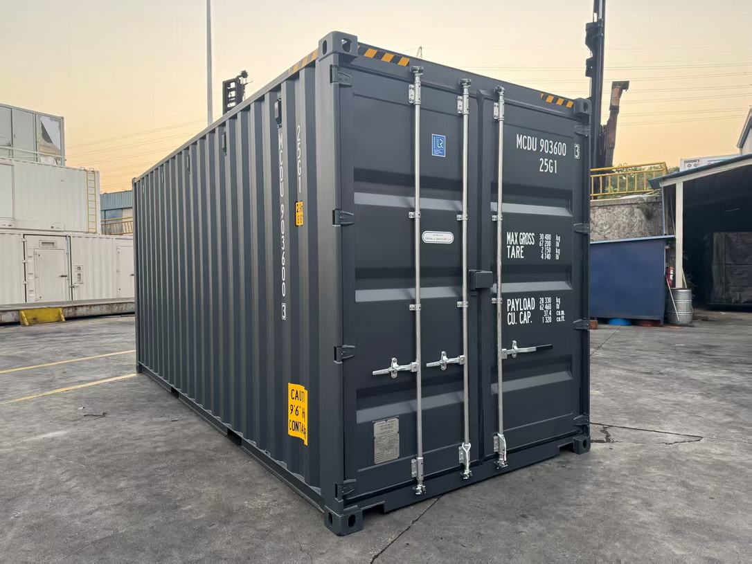 Kontejner 20 stopni HIGH CUBE (6m / 2,9m visina)